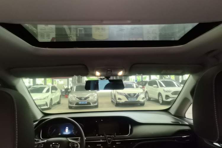 Used GAC Trumpchi M6 2021 270T DCT Luxury Edition (7 Seats) Headliner