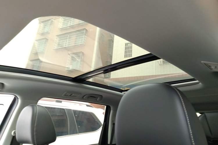 Used GAC Trumpchi M6 2021 PRO 270T Automatic Luxury Edition Headliner