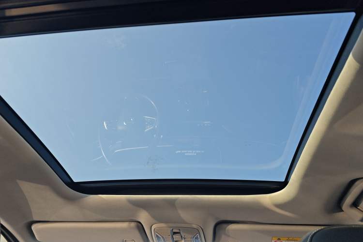 Used GAC Trumpchi M6 2021 PRO 270T DCT Luxury Edition Headliner