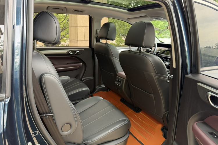 Used GAC Trumpchi M6 2021 PRO 270T DCT Luxury Edition Interior 3