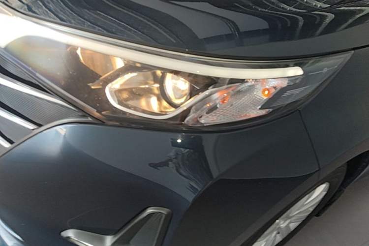 Used GAC Trumpchi M6 2021 270T DCT Luxury Edition (7 Seats) Left Front Headlight