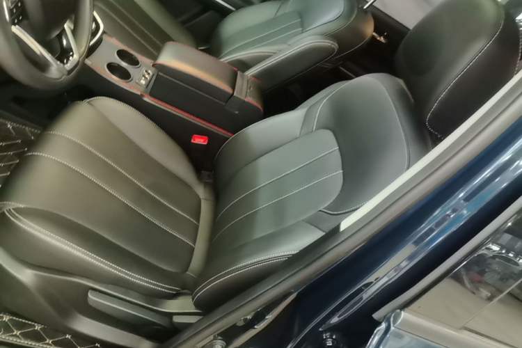 Used GAC Trumpchi M6 2021 270T DCT Luxury Edition (7 Seats) Left Front Seat
