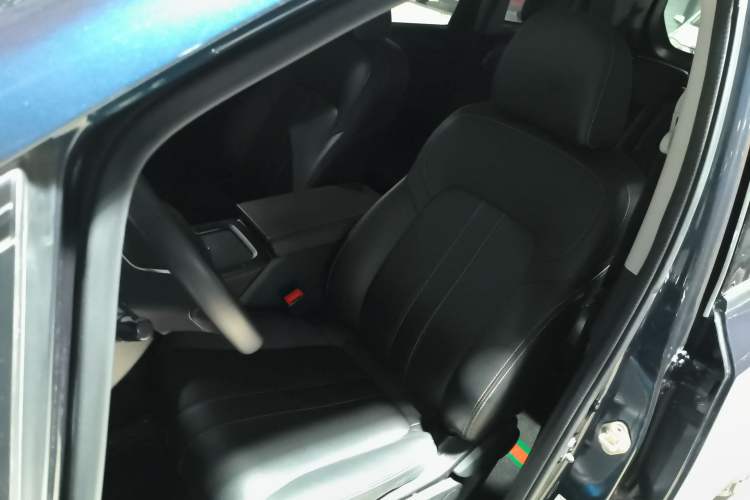 Used GAC Trumpchi M6 2021 PRO 270T DCT Luxury Edition Left Front Seat