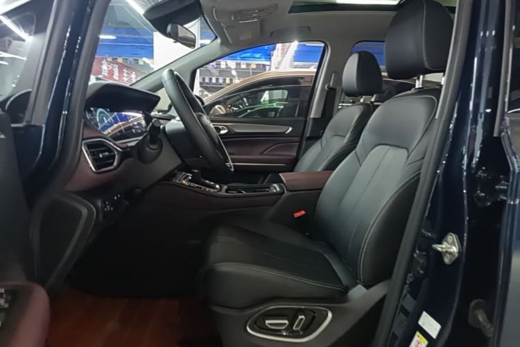 Used GAC Trumpchi M6 2021 PRO 270T DCT Luxury Edition Left Front Seat