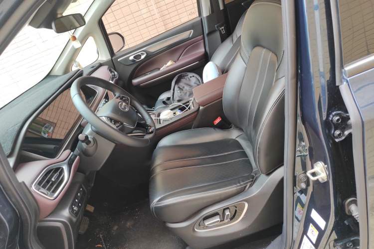 Used GAC Trumpchi M6 2021 PRO 270T Automatic Luxury Edition Left Front Seat
