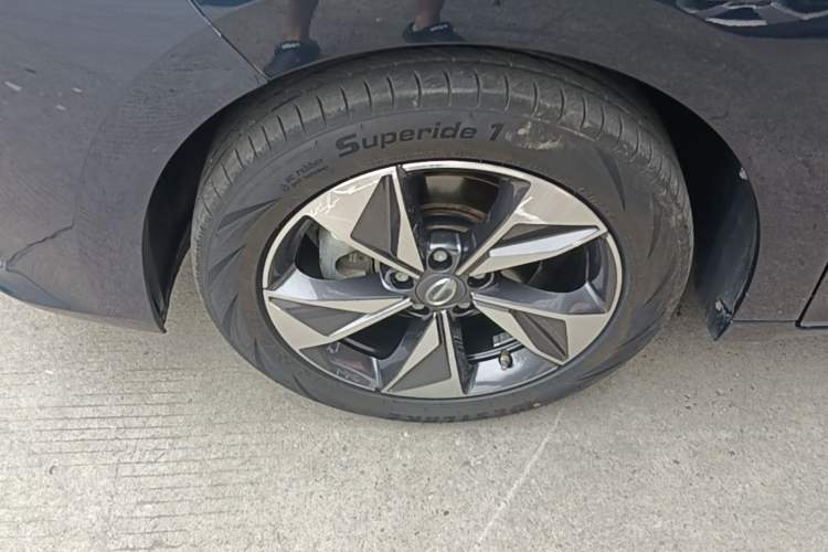 Used GAC Trumpchi M6 2021 270T DCT Luxury Edition (7-seater) Left Front Wheel Hub