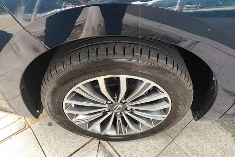 Used GAC Trumpchi M6 2021 270T DCT Luxury Edition (6-seater) Left Front Wheel Hub