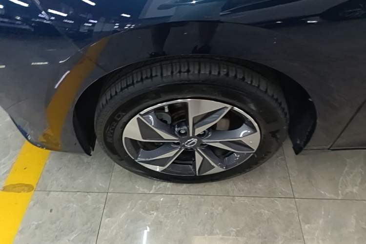 Used GAC Trumpchi M6 2021 PRO 270T DCT Luxury Edition Left Front Wheel Hub