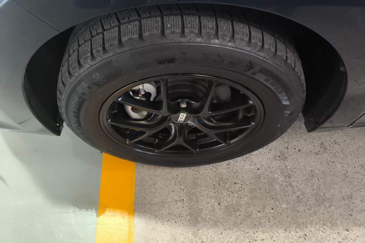 Used GAC Trumpchi M6 2021 270T DCT Luxury Edition (7 Seats) Left Front Wheel Hub