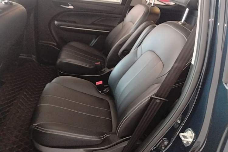 Used GAC Trumpchi M6 2021 270T DCT Luxury Edition (7 Seats) Left Rear Seat