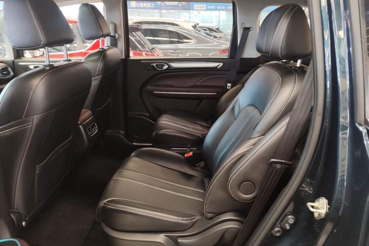 Used GAC Trumpchi M6 2021 270T DCT Elite Edition (7-seater) Left Rear Seat