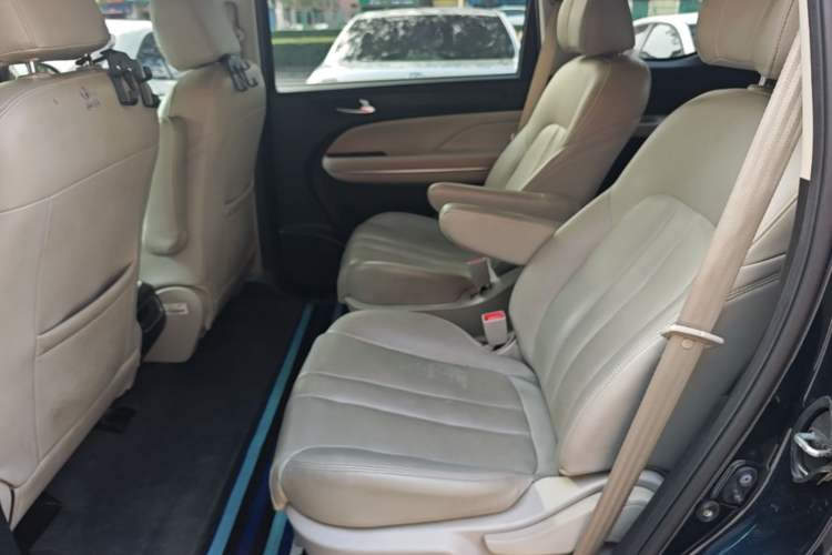 Used GAC Trumpchi M6 2021 270T DCT Elite Edition (7-seater) Left Rear Seat