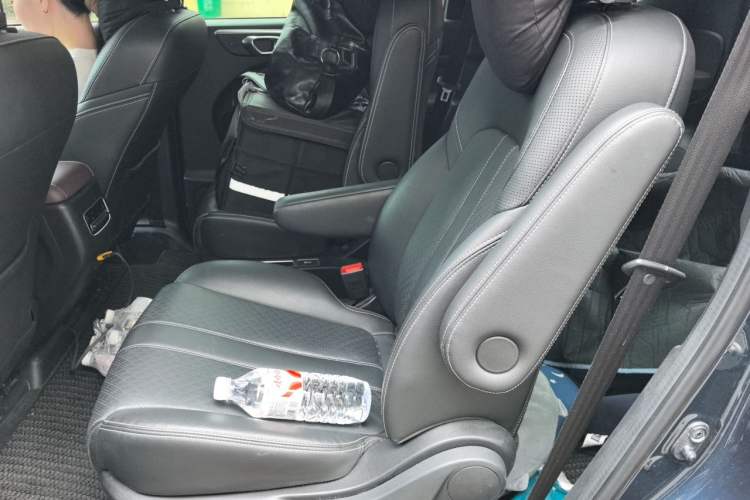 Used GAC Trumpchi M6 2021 PRO 270T DCT Luxury Edition Left Rear Seat