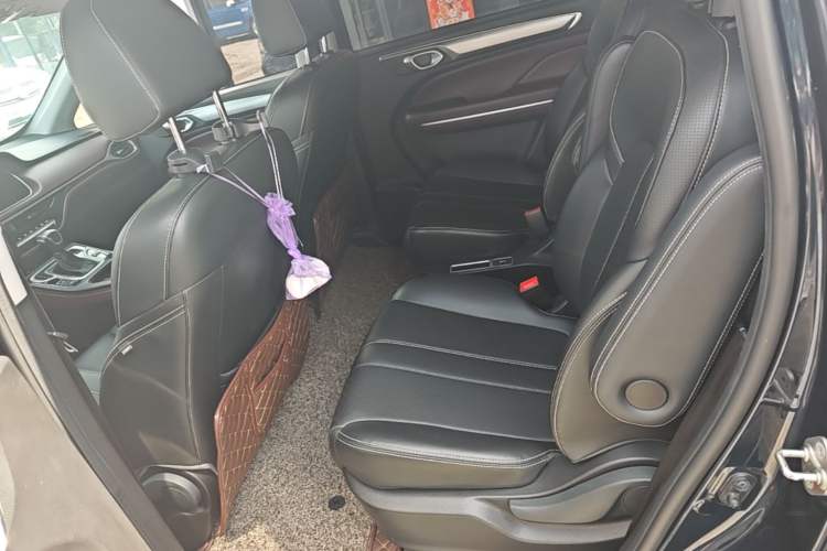 Used GAC Trumpchi M6 2021 270T DCT Prestige Edition (6-seater) Left Rear Seat