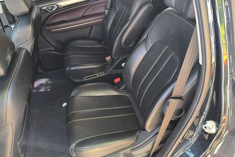 Used GAC Trumpchi M6 2021 PRO 270T DCT Luxury Edition Left Rear Seat