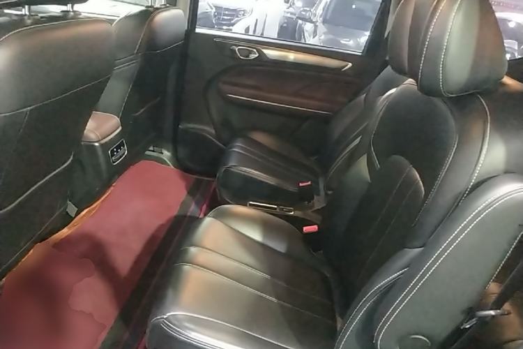 Used GAC Trumpchi M6 2021 PRO 270T Automatic Luxury Edition Left Rear Seat