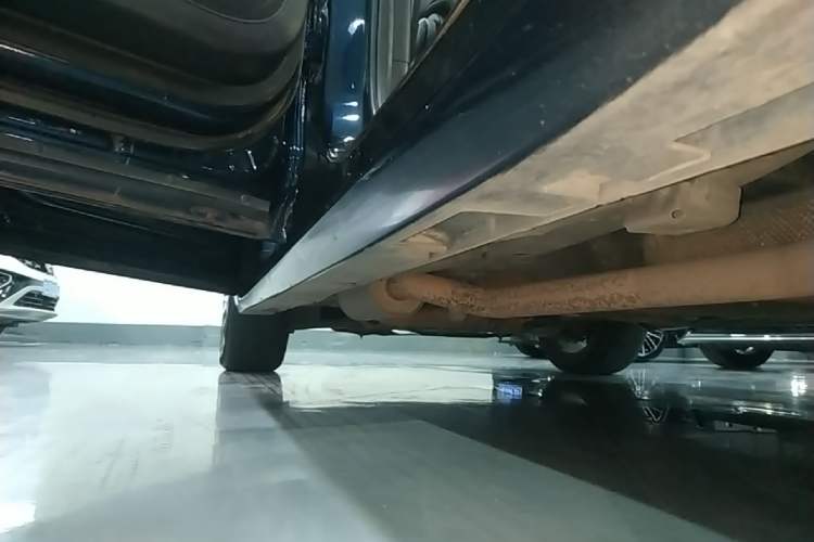Used GAC Trumpchi M6 2021 PRO 270T Automatic Luxury Edition Left Side Sill