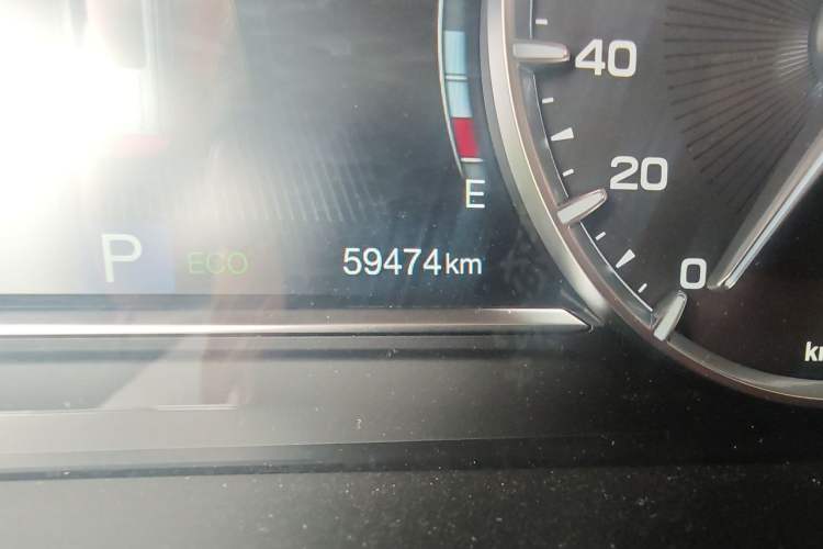 Used GAC Trumpchi M6 2021 270T DCT Luxury Edition (7-seater) Odometer Close Up