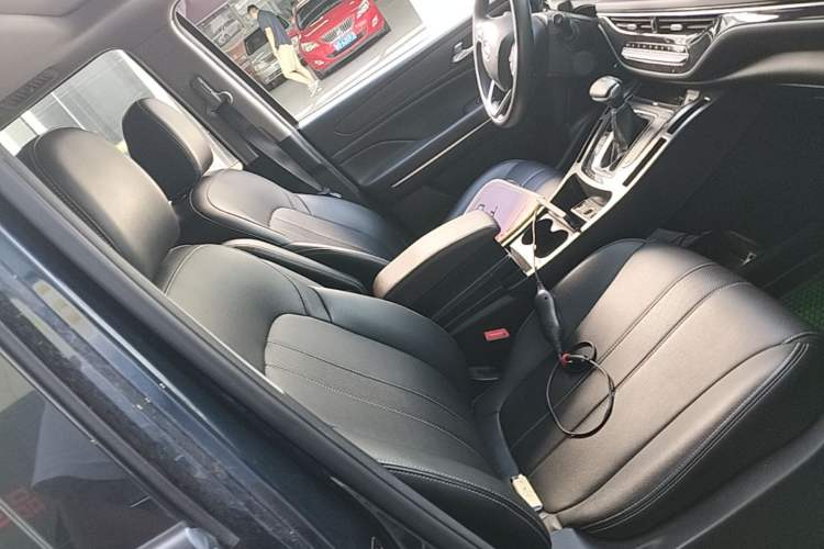 Used GAC Trumpchi M6 2021 270T DCT Luxury Edition (6 Seats) Right Front Seat