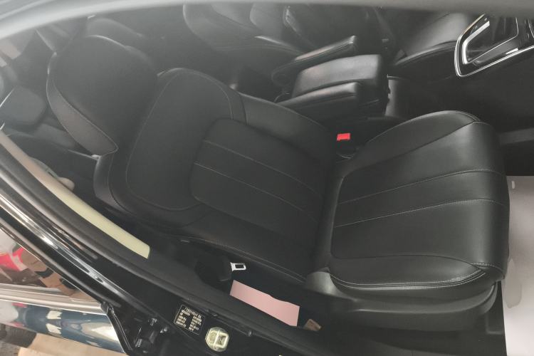 Used GAC Trumpchi M6 2021 270T DCT Luxury Edition (7 Seats) Right Front Seat
