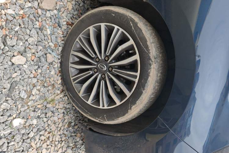 Used GAC Trumpchi M6 2021 270T DCT Luxury Edition (7-seater) Right Front Wheel Hub