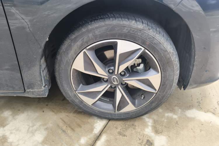 Used GAC Trumpchi M6 2021 270T DCT Prestige Edition (7-seater) Right Front Wheel Hub