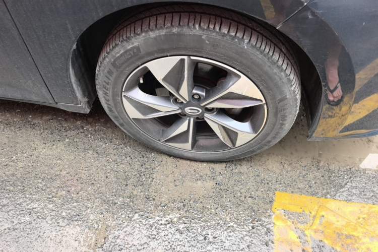 Used GAC Trumpchi M6 2021 PRO 270T DCT Luxury Edition Right Front Wheel Hub