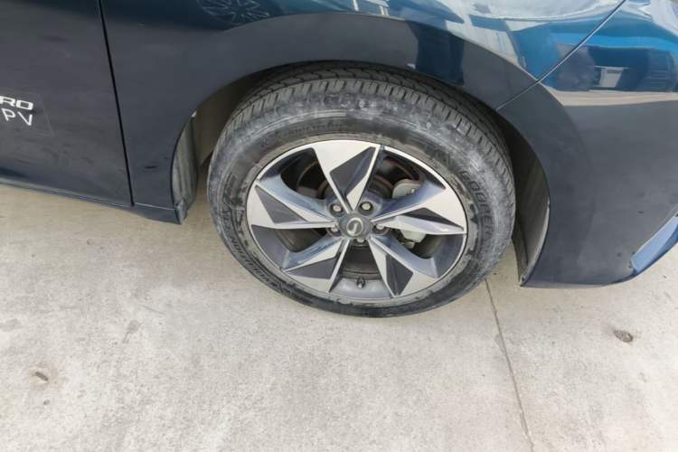 Used GAC Trumpchi M6 2021 270T DCT Prestige Edition (7-seater) Right Front Wheel Hub