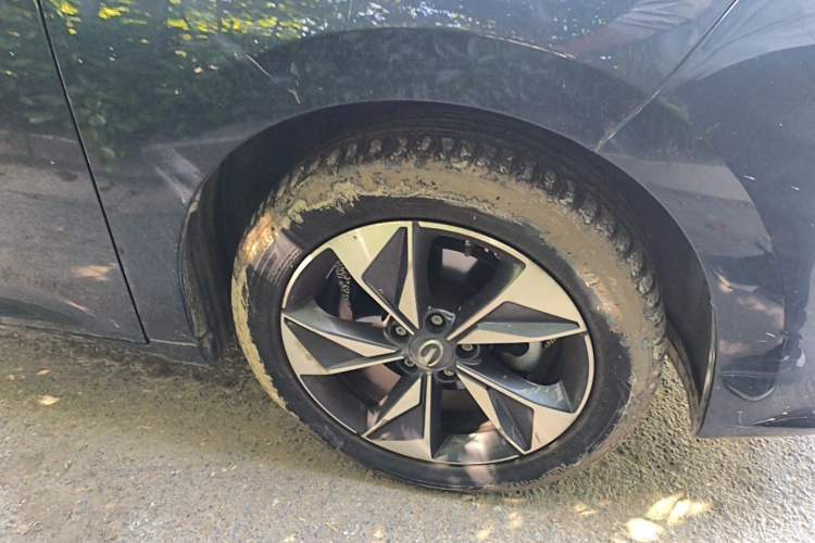 Used GAC Trumpchi M6 2021 PRO 270T DCT Luxury Edition Right Front Wheel Hub