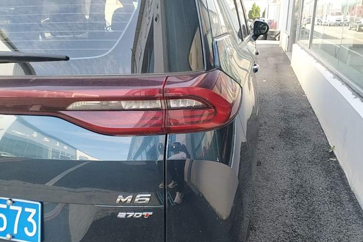 Used GAC Trumpchi M6 2021 270T DCT Luxury Edition (6 Seats) Right Rear Taillight