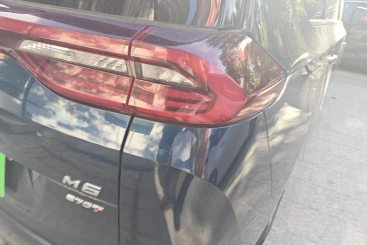 Used GAC Trumpchi M6 2021 270T DCT Luxury Edition (7 Seats) Right Rear Taillight