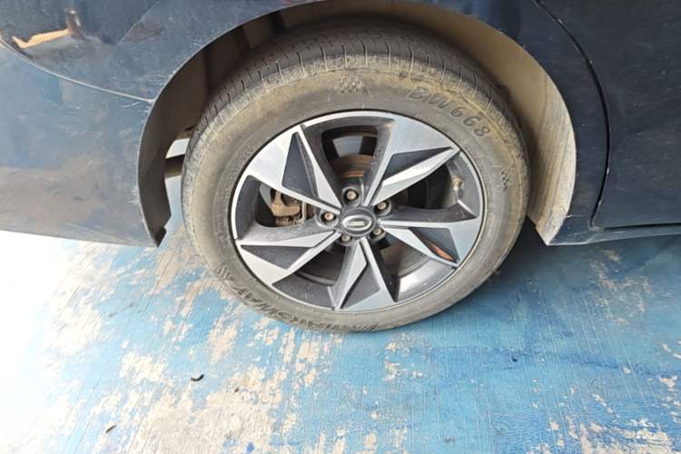 Used GAC Trumpchi M6 2021 PRO 270T Automatic Luxury Edition Right Rear Wheel Hub