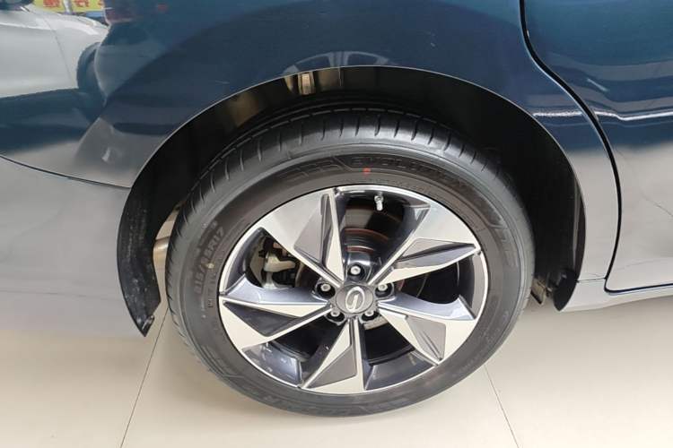 Used GAC Trumpchi M6 2021 PRO 270T DCT Luxury Edition Right Rear Wheel Hub