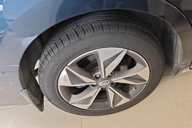 Used GAC Trumpchi M6 2021 PRO 270T DCT Luxury Edition Right Rear Wheel Hub