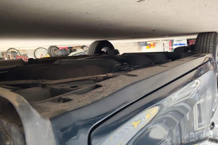 Used GAC Trumpchi M6 2021 PRO 270T DCT Luxury Edition Right Side Sill