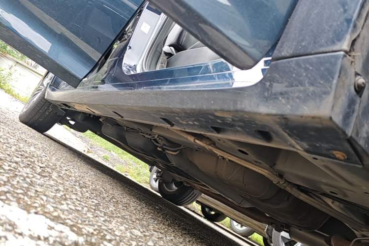 Used GAC Trumpchi M6 2021 270T DCT Prestige Edition (7 Seats) Right Side Sill