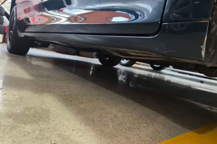 Used GAC Trumpchi M6 2021 270T DCT Luxury Edition (7 Seats) Right Side Sill