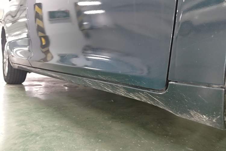 Used GAC Trumpchi M6 2021 PRO 270T DCT Elite Edition Right Side Sill