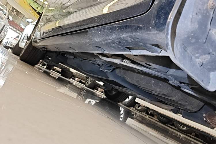 Used GAC Trumpchi M6 2021 PRO 270T DCT Luxury Edition Right Side Sill