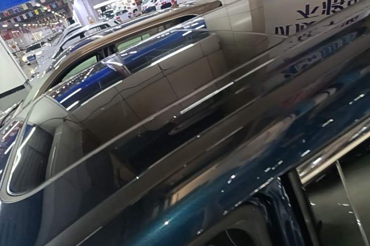 Used GAC Trumpchi M6 2021 PRO 270T DCT Luxury Edition Roof