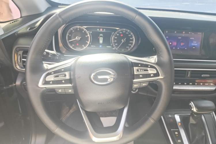 Used GAC Trumpchi M6 2021 270T DCT Luxury Edition (7 Seats) Steering Wheel
