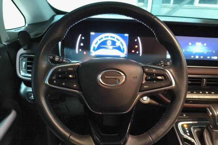 Used GAC Trumpchi M6 2021 PRO 270T DCT Luxury Edition Steering Wheel