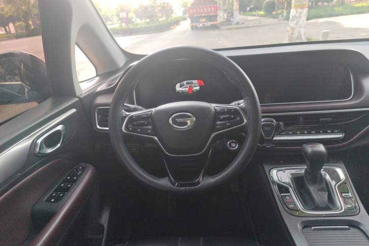 Used GAC Trumpchi M6 2021 PRO 270T DCT Luxury Edition Steering Wheel