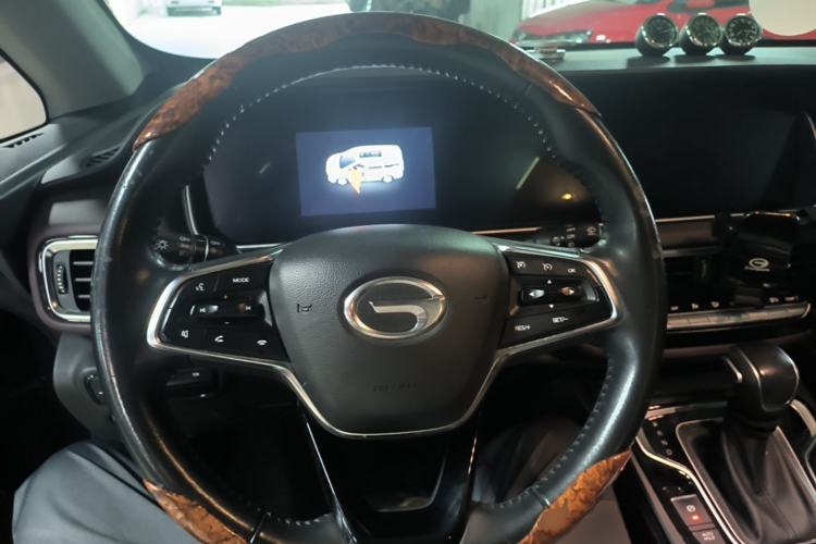 Used GAC Trumpchi M6 2021 270T DCT Elite Edition (7-seater) Steering Wheel