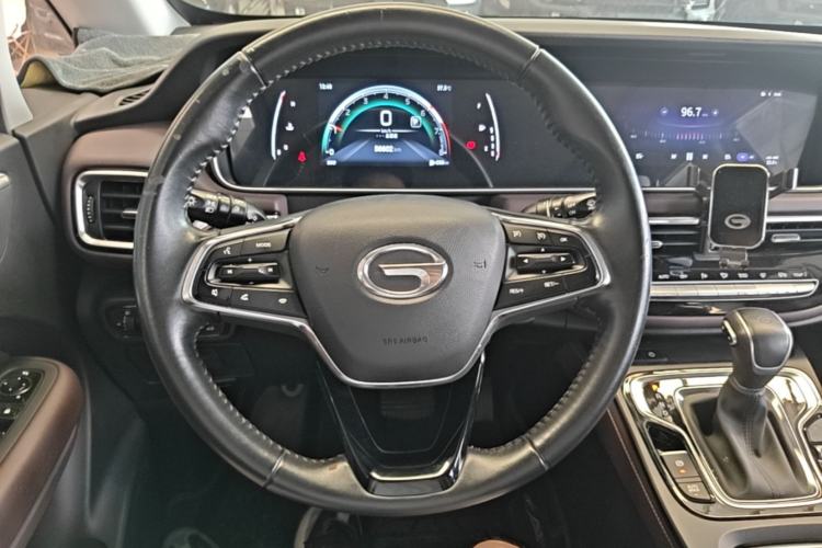 Used GAC Trumpchi M6 2021 PRO 270T DCT Luxury Edition Steering Wheel