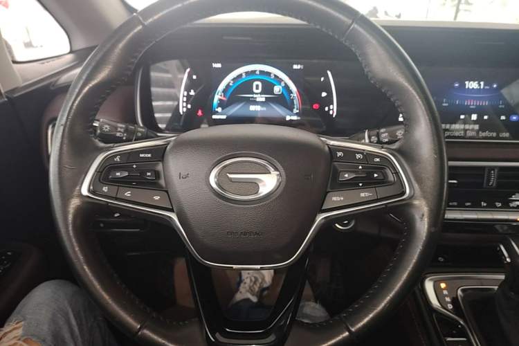 Used GAC Trumpchi M6 2021 PRO 270T DCT Luxury Edition Steering Wheel