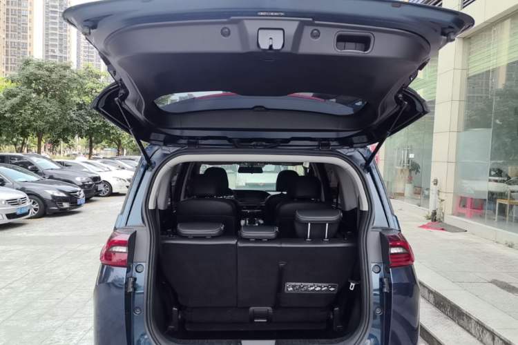 Used GAC Trumpchi M6 2021 270T DCT Luxury Edition (7 Seats) Trunk