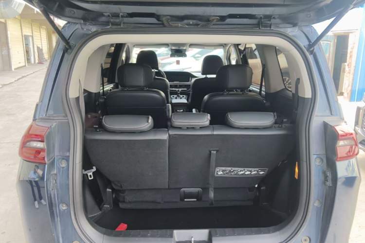 Used GAC Trumpchi M6 2021 270T DCT Prestige Edition (7-seater) Trunk