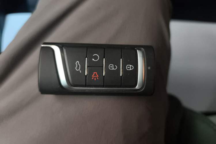 Used GAC Trumpchi M6 2021 270T DCT Luxury Edition (7 Seats) Vehicle Key