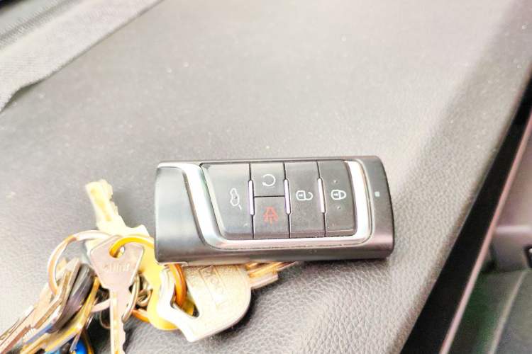 Used GAC Trumpchi M6 2021 270T DCT Luxury Edition (7 Seats) Vehicle Key